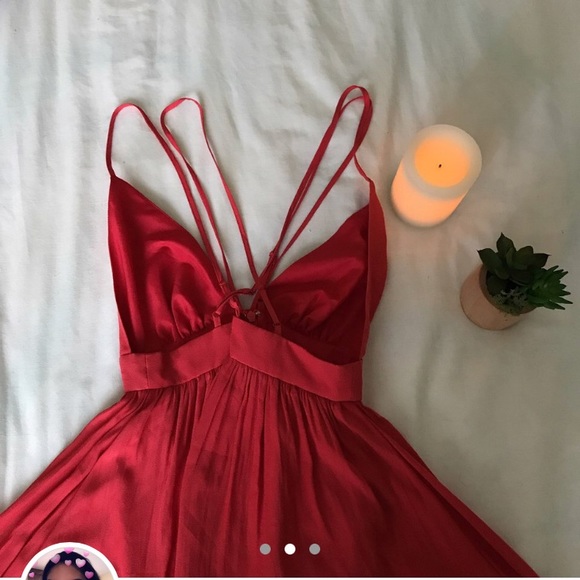 🚫SOLD🚫 Adorable red dress - Picture 2 of 3